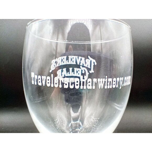Travelers Cellar Winery Wine Glass Clear 8 inches Tall Stemware Logo Collectible - Picture 8 of 9